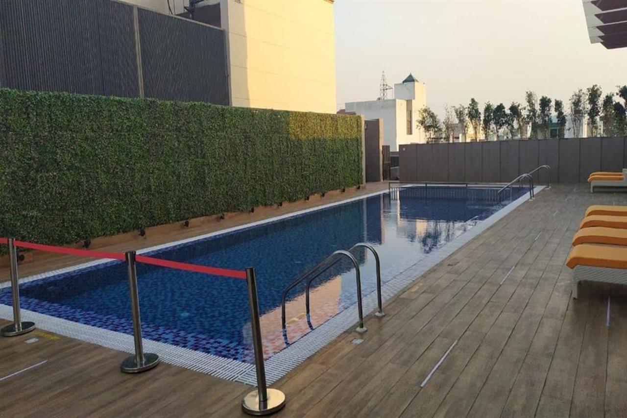 Days Hotel By Wyndham Panipat Bagian luar foto