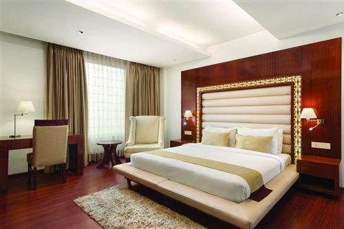 Days Hotel By Wyndham Panipat Bagian luar foto